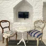 Couette-café Petranima Wellness In Trulli 4*