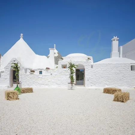 Bed & Breakfast Petranima Wellness In Trulli 4*