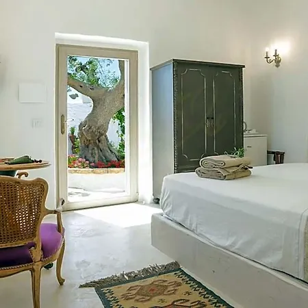 Petranima Wellness In Trulli Frühstückspension Ostuni