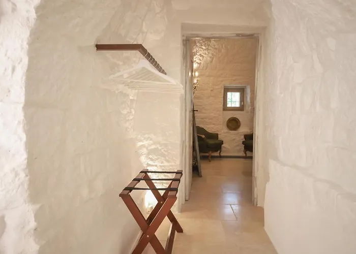 Petranima Wellness In Trulli Alojamento de Acomodação e Pequeno-almoço Ostuni